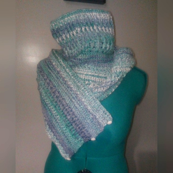 Handcrafted Crochet Multiwear Scarf - Picture 14 of 14